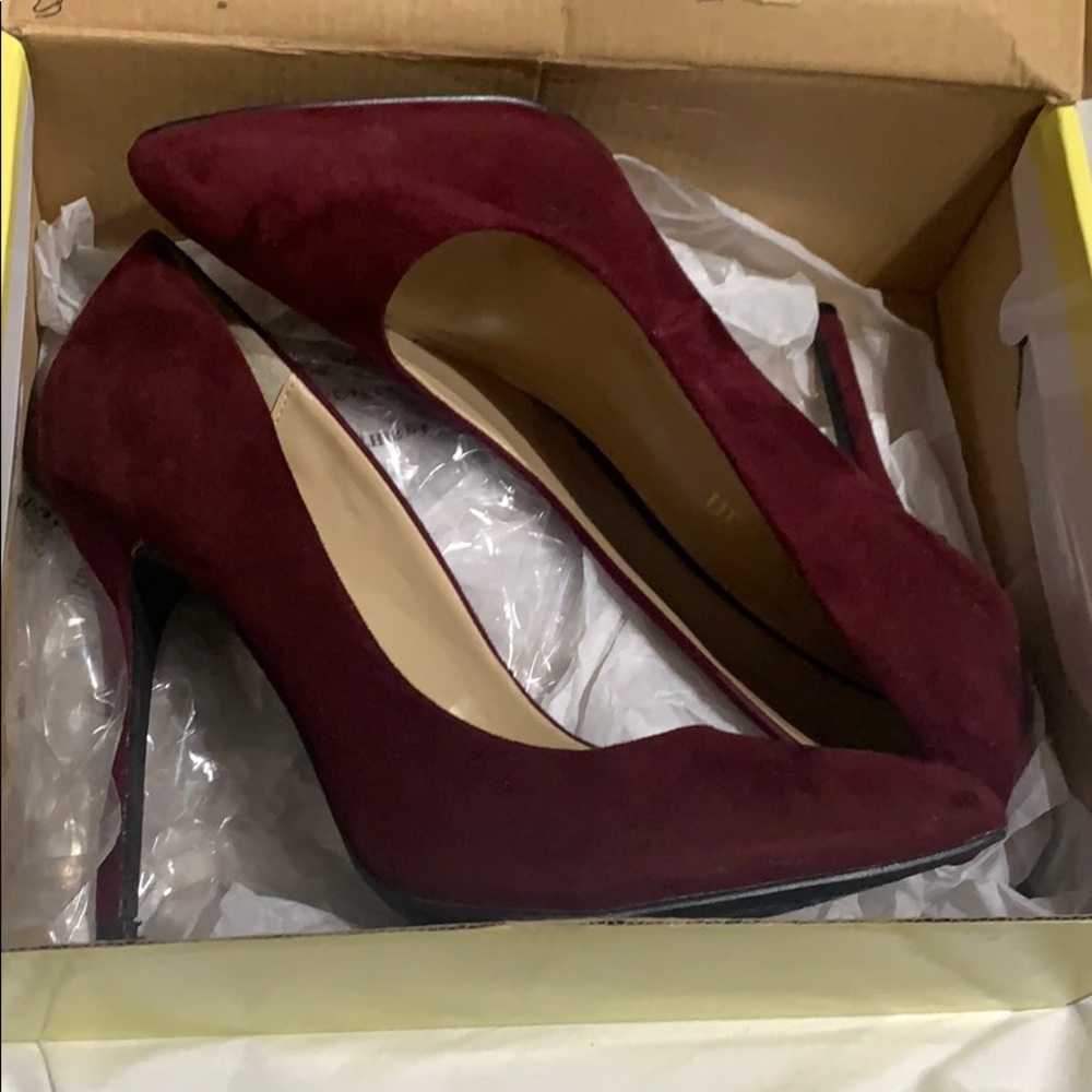 Cathy Jean burgundy heels